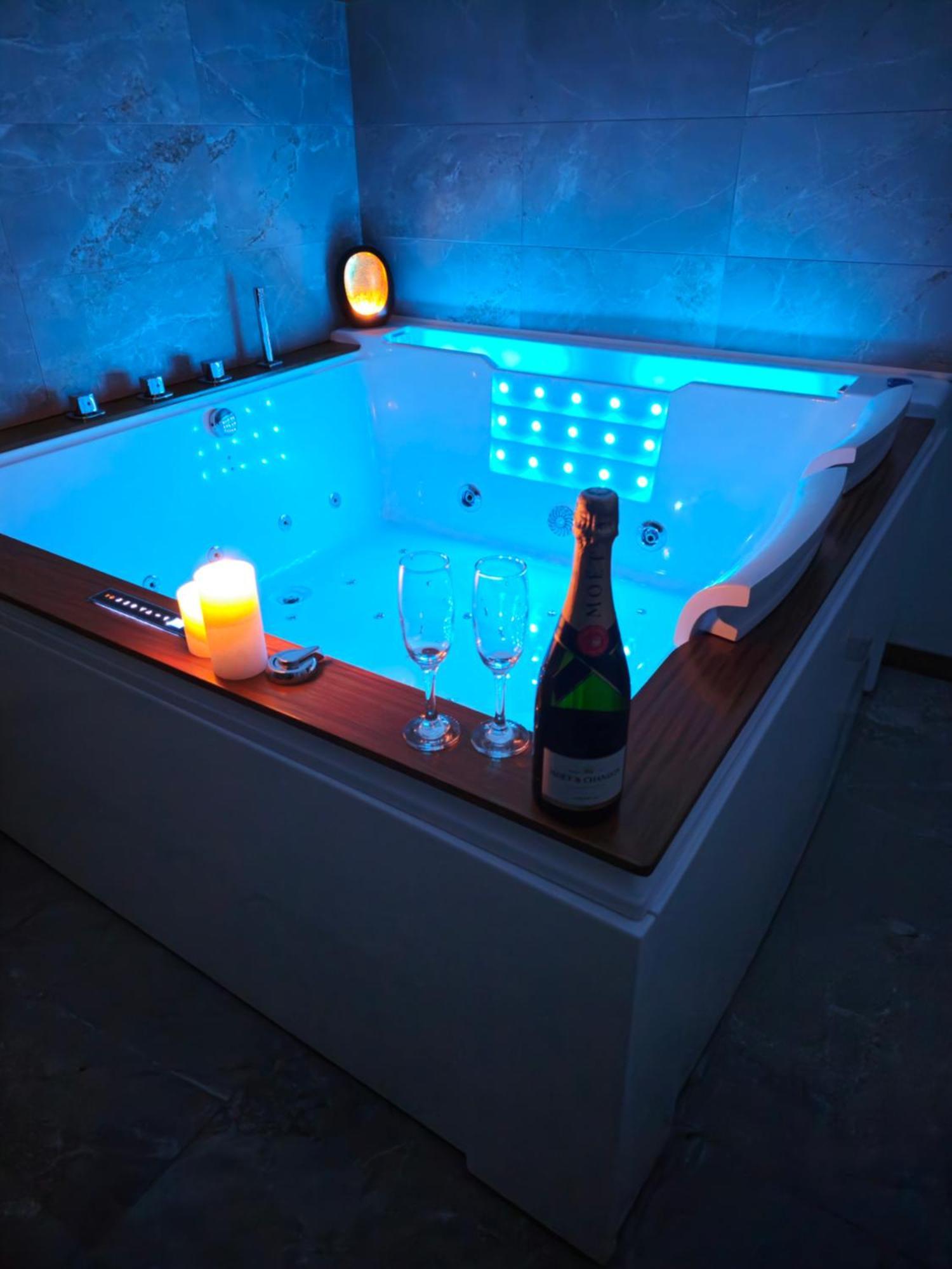 Loft De Luxe Le Chic, Grand Jacuzzi, Vue Port De Plaisance Apartment Saint-Valery-en-Caux Luaran gambar