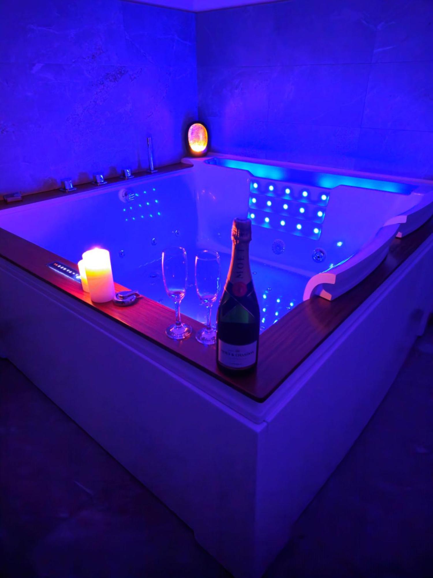 Loft De Luxe Le Chic, Grand Jacuzzi, Vue Port De Plaisance Apartment Saint-Valery-en-Caux Luaran gambar